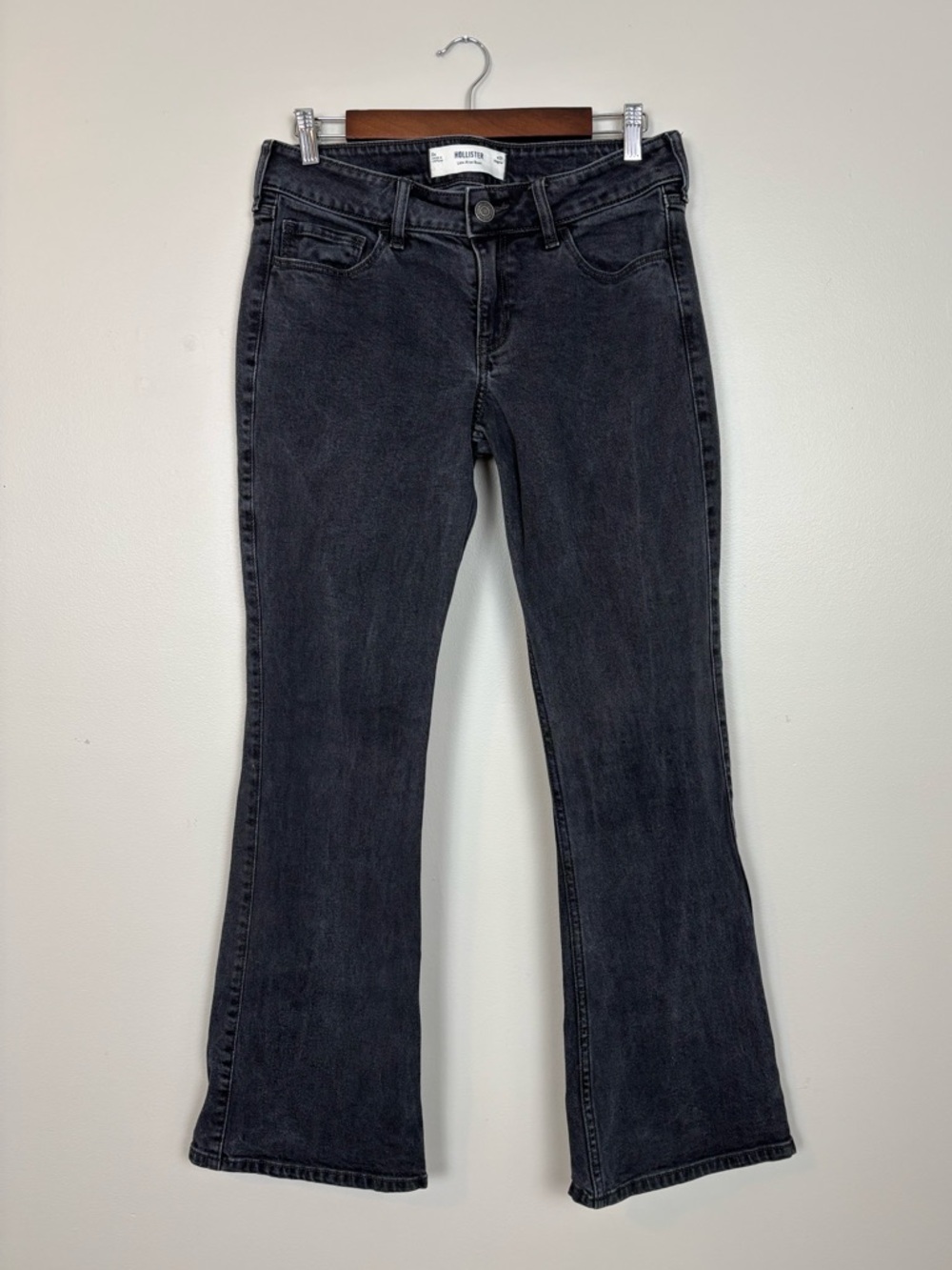 Hollister Jeans Womens 29R Low Rise Boot Cut Denim in Black Y2K Streetwear